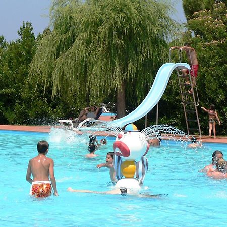 Ghiacci Vecchi Residence Venturina Terme Exteriér fotografie