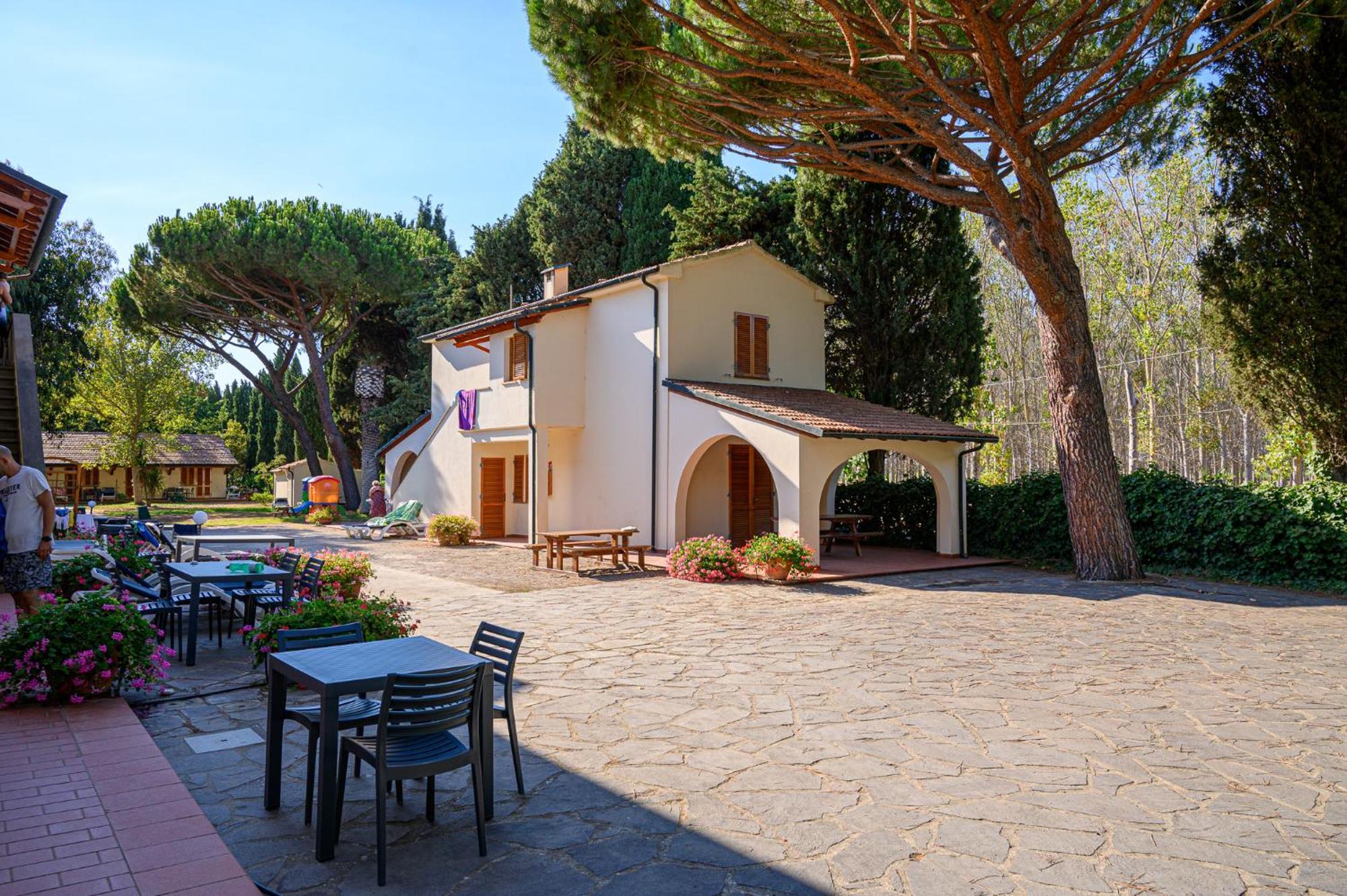 Ghiacci Vecchi Residence Venturina Terme Exteriér fotografie